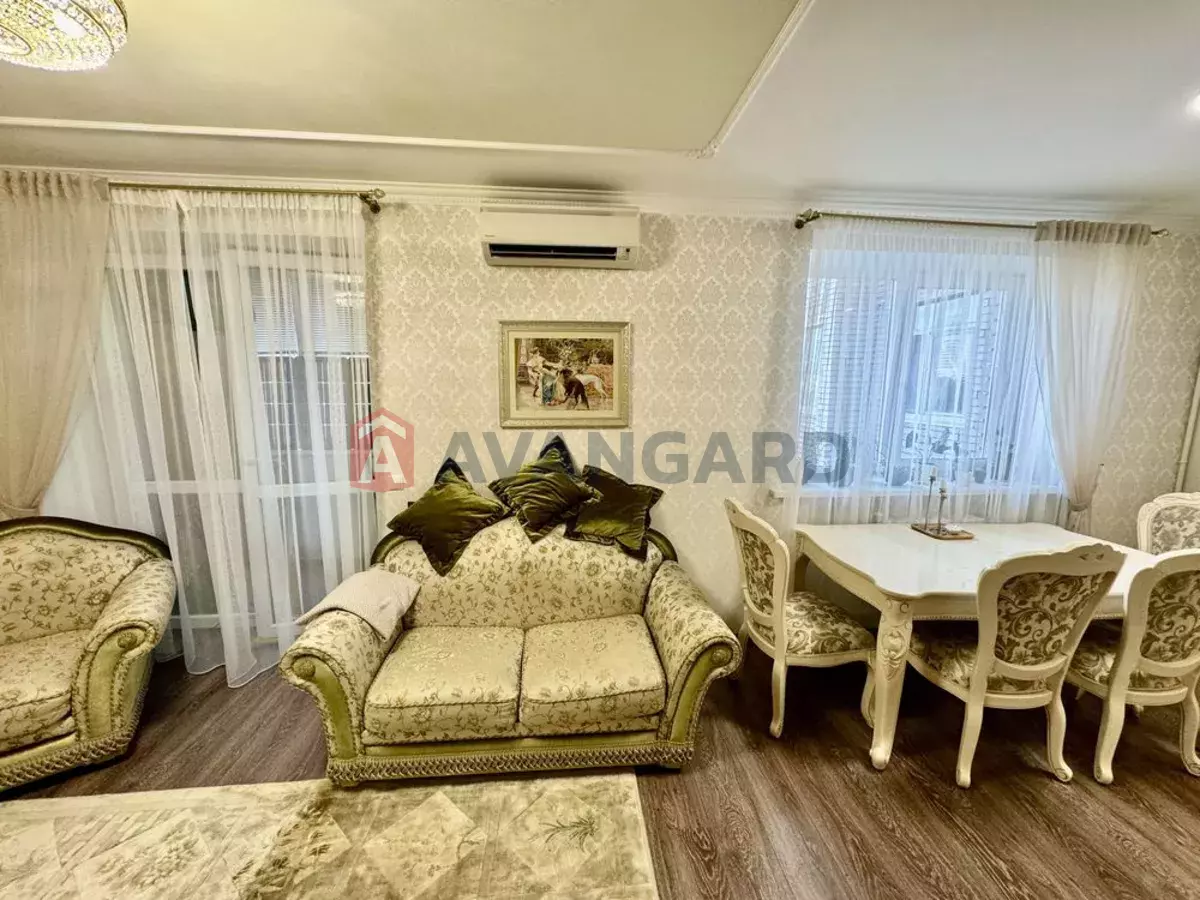 2 ��. ��������, 63/-/27 ��. �., 6/10 ������ ���� 13