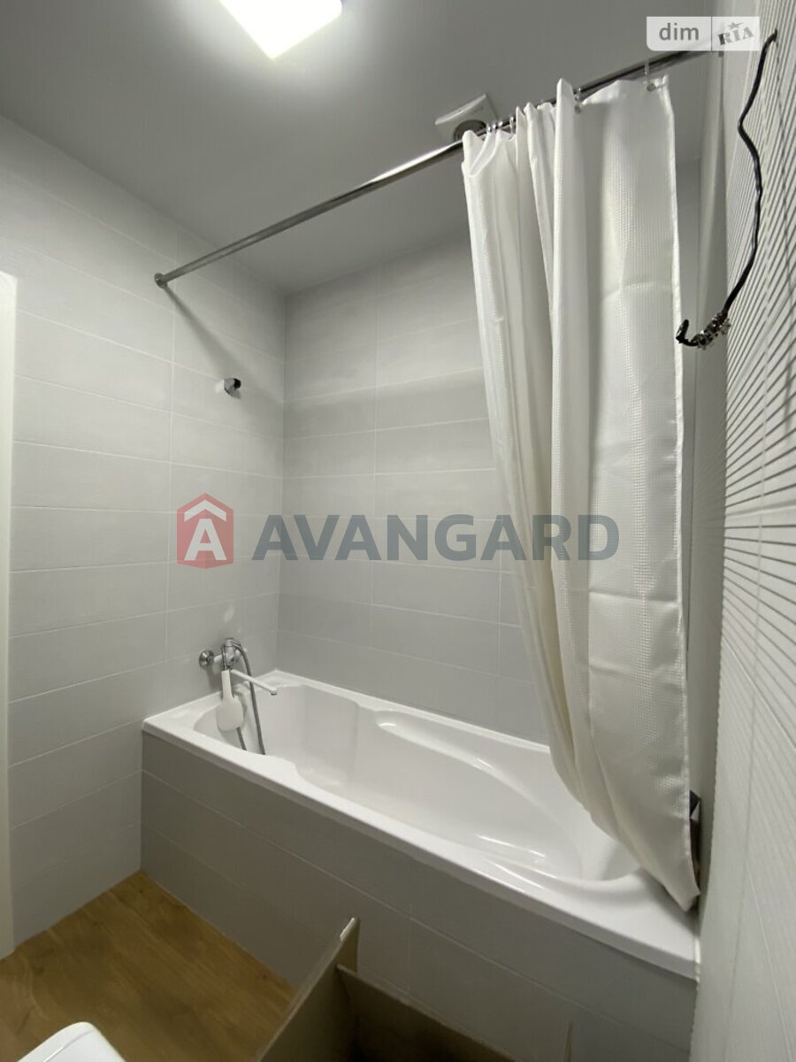 2 ��. ��������, 66/33/18 ��. �., 6/10 ������ ���� 16