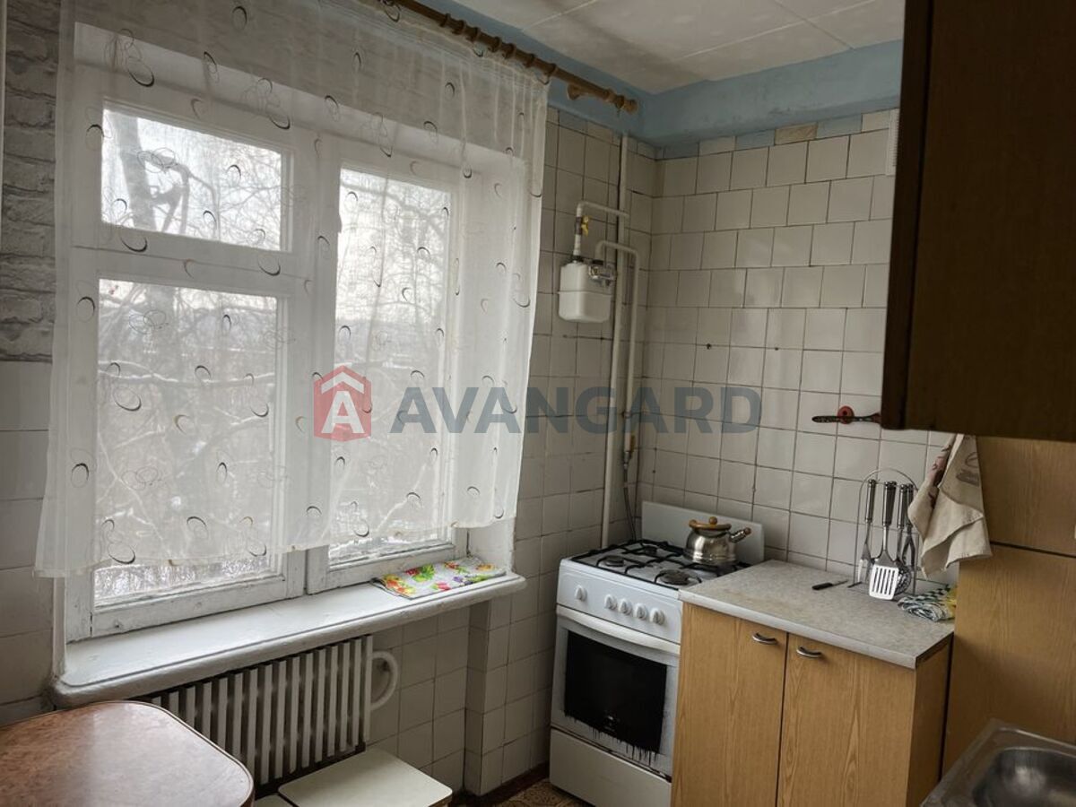 2 ��. ��������, 45/-/9 ��. �., 3/5 ������ ���� 4