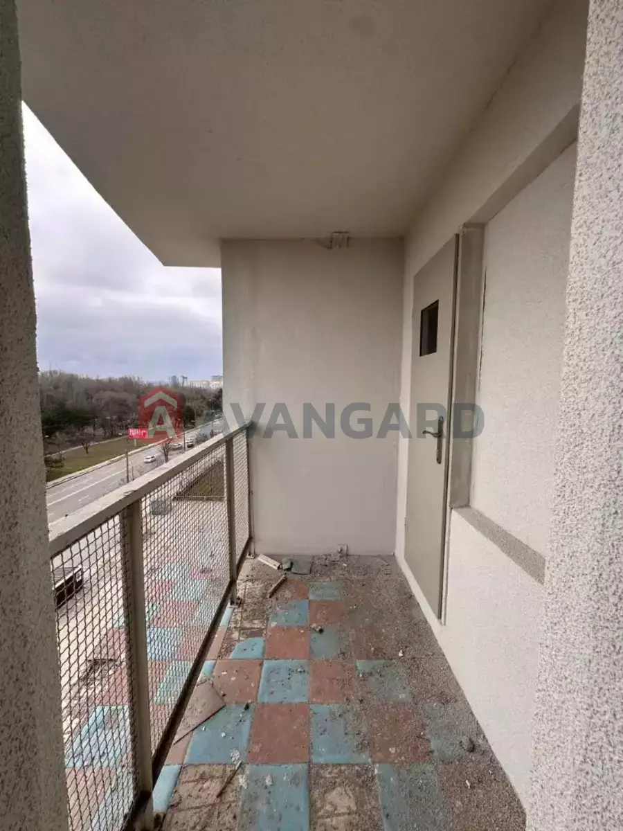 3 ����. ��������, 65/-/8 ��. �., 7/9 ���� ���� 15