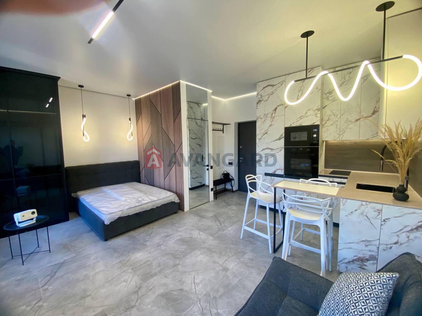 1 ��. ��������, 29.6/26.2/3.4 ��. �., 7/8 ������ ���� 5