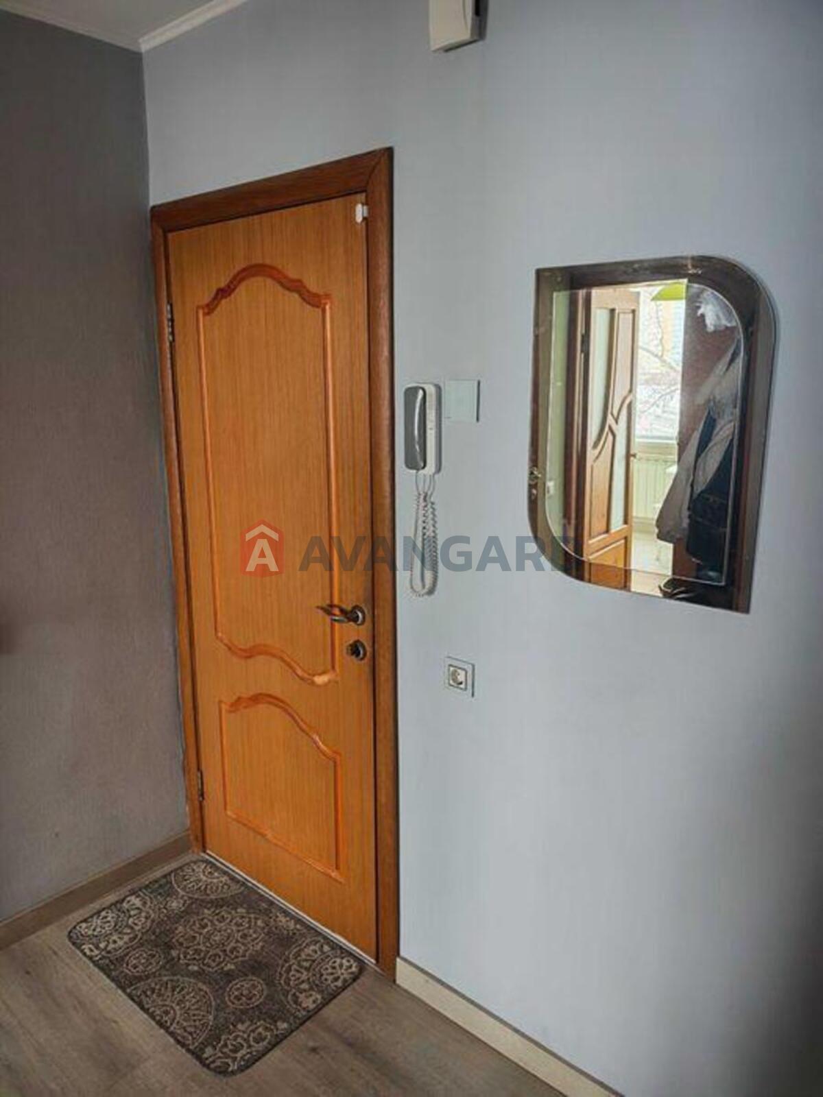 3 ��. ��������, 62/-/8 ��. �., 8/9 ������ ���� 9