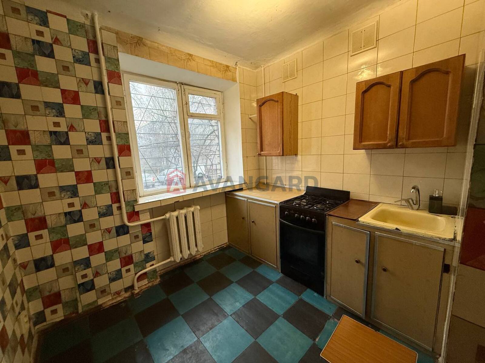 3 ��. ��������, 59/43/6 ��. �., 1/5 ������ ���� 16