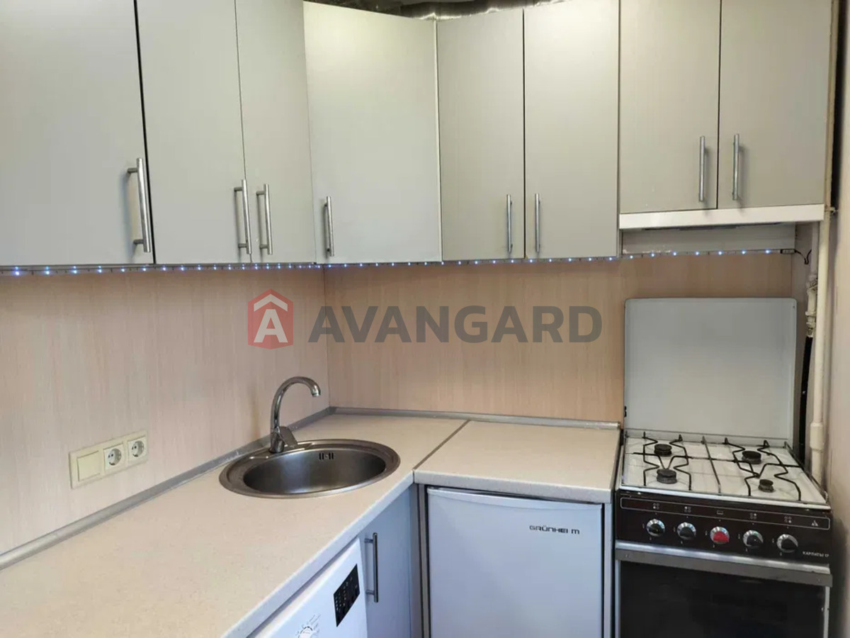 1 . , 33/-/6 . ., 6/9   11