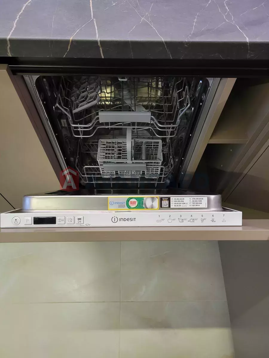 1 ��. ��������, 45/-/18 ��. �., 4/10 ������ ���� 7