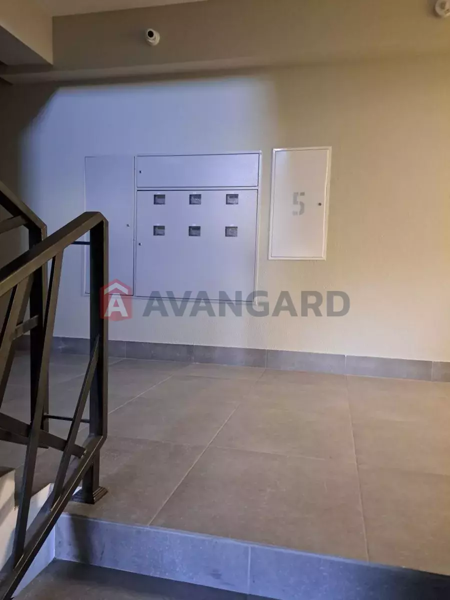 1 ��. ��������, 56/-/20 ��. �., 5/10 ������ ���� 6