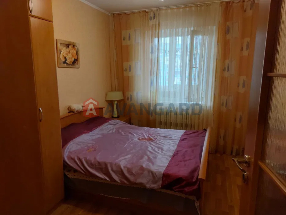 2 ����. ��������, 53/-/8 ��. �., 8/10 ���� ���� 7