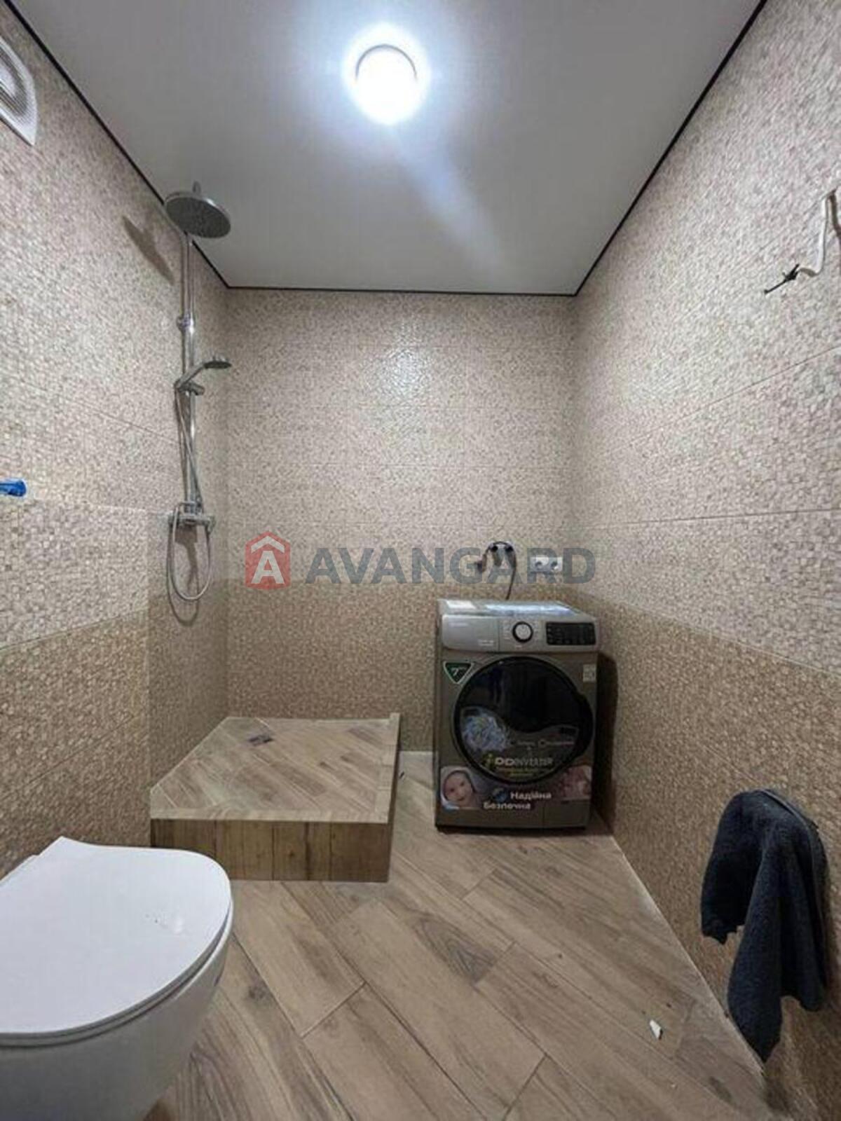 1 ��. ��������, 30/-/12 ��. �., 2/4 ������ ���� 5