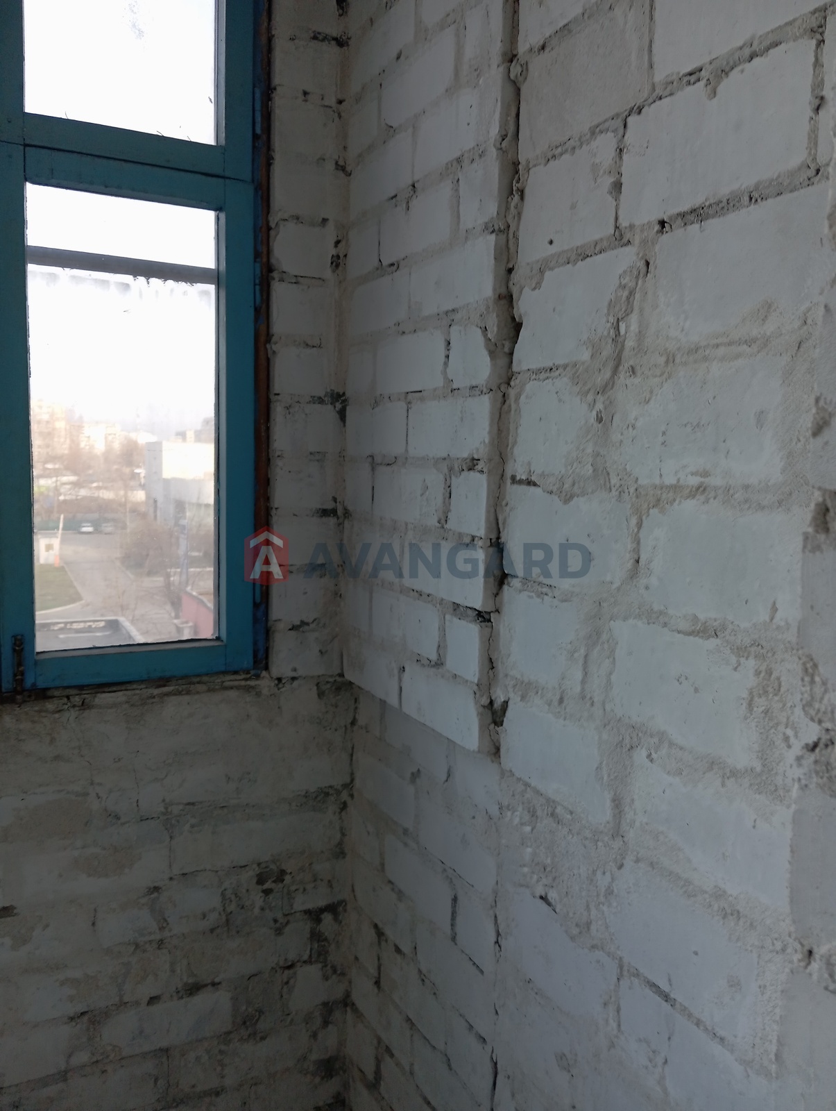 3 ��. ��������, 67/-/8 ��. �., 4/14 ������ ���� 18