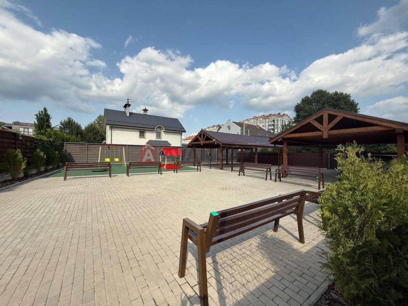 1 ��. ��������, 33/-/7 ��. �., 2/5 ������ ���� 4