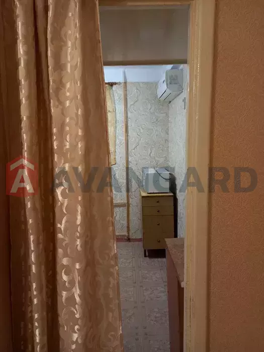 1 ��. ��������, 30/-/6 ��. �., 4/5 ������ ���� 12