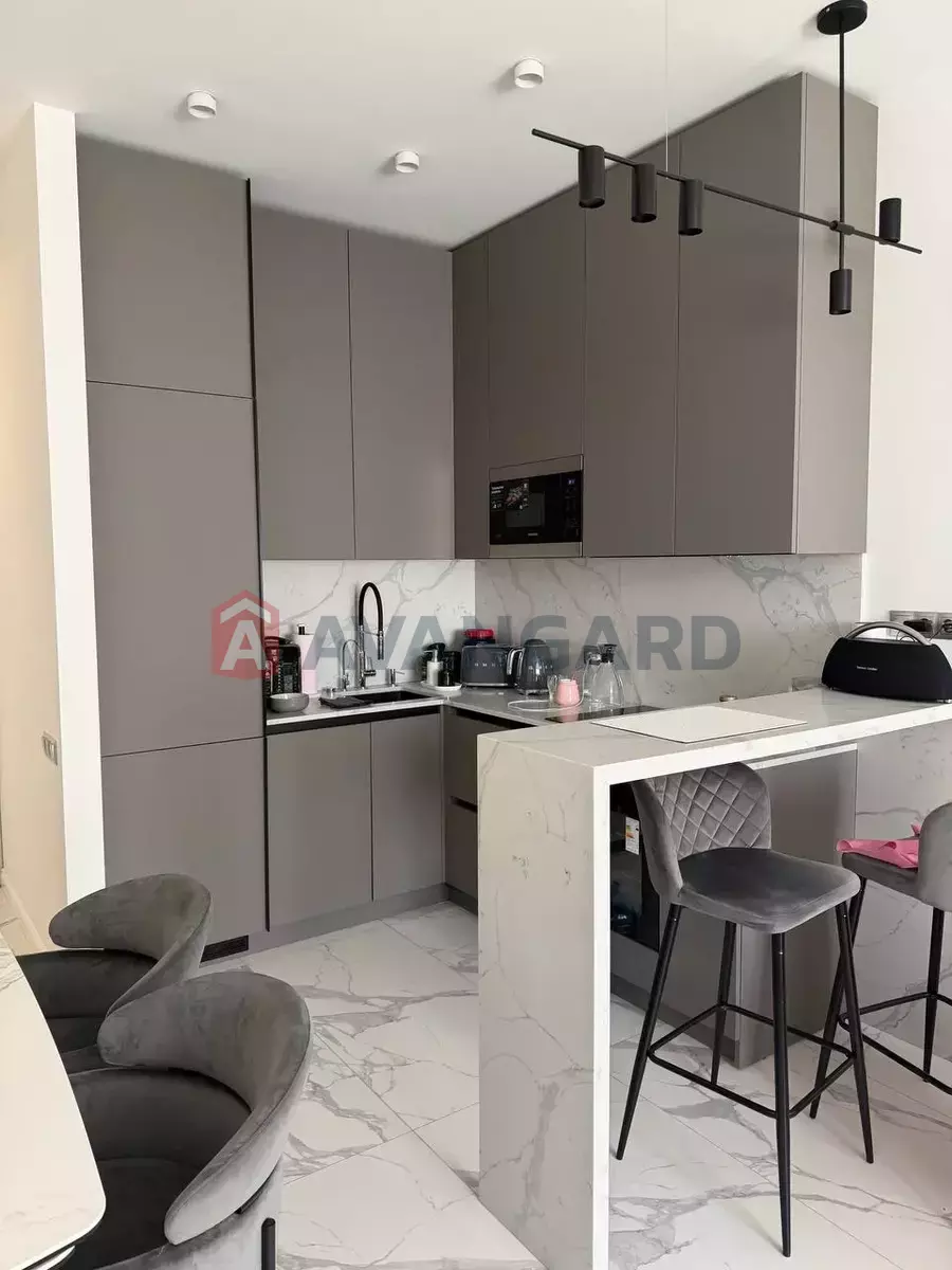 2 ��. ��������, 73/-/- ��. �., 17/24 ������ ���� 3