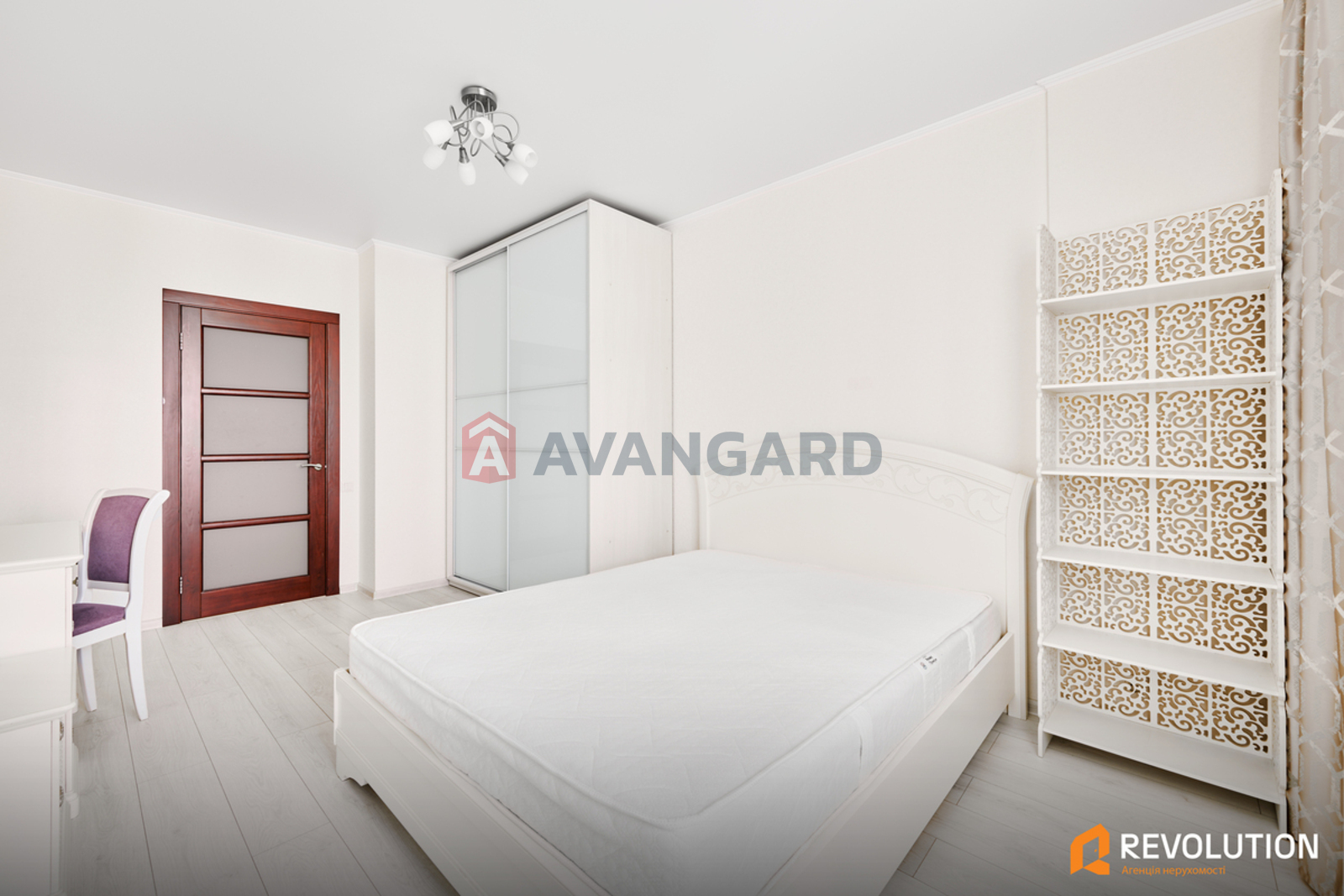 1 ��. ��������, 53/15/23 ��. �., 18/24 ������ ���� 2