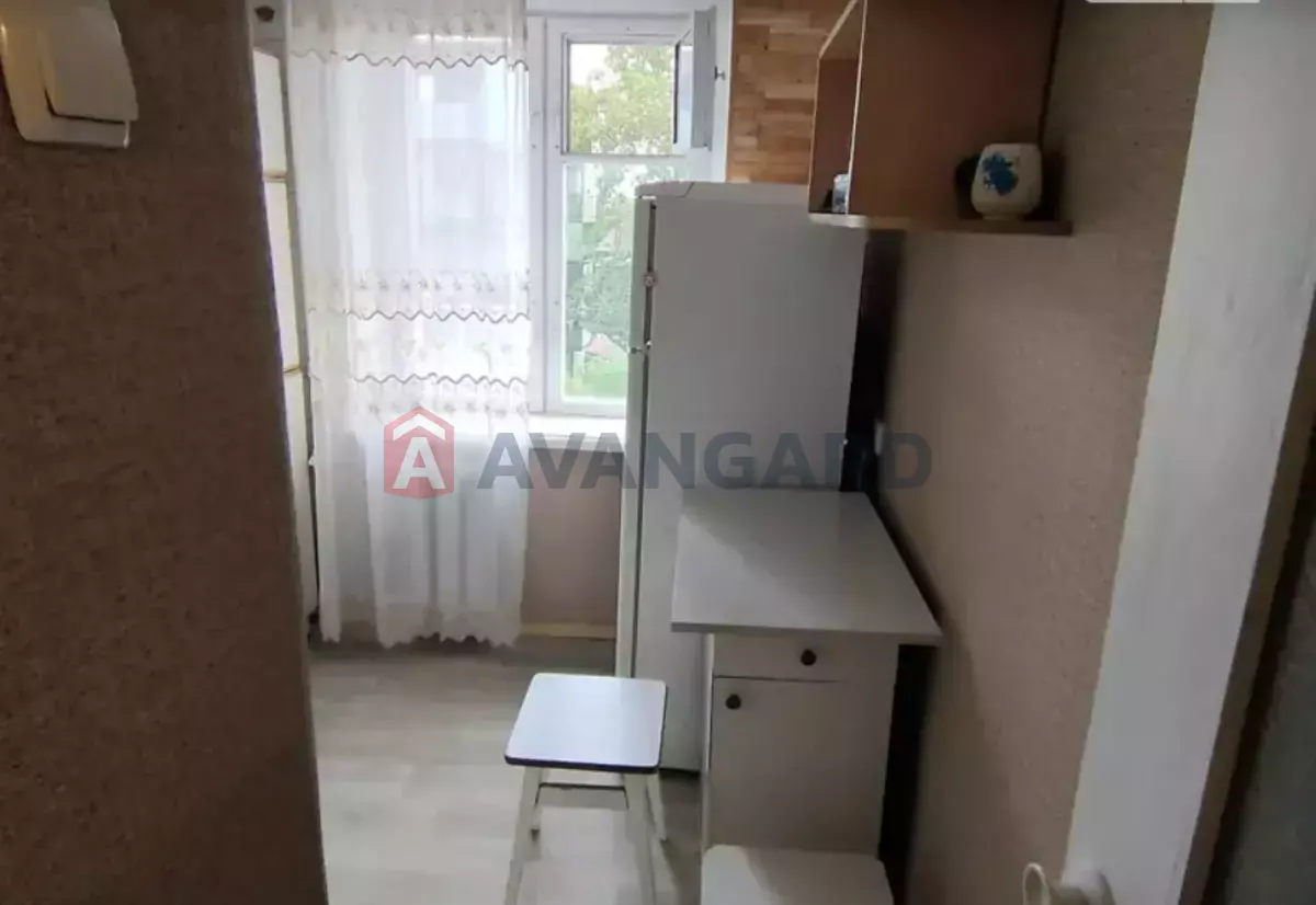 3 ��. ��������, 58/37/5 ��. �., 4/5 ������ ���� 2