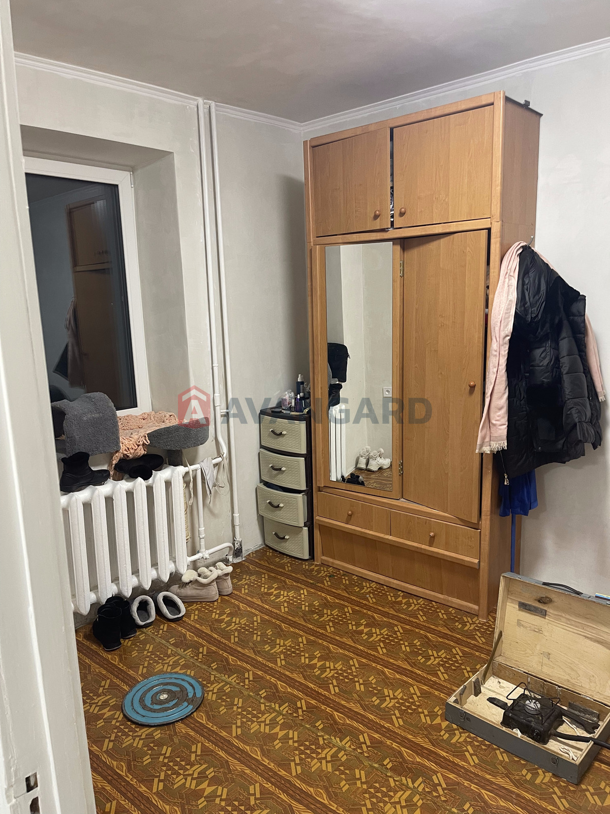 4 ��. ��������, 84/-/7 ��. �., 1/9 ������ ���� 20