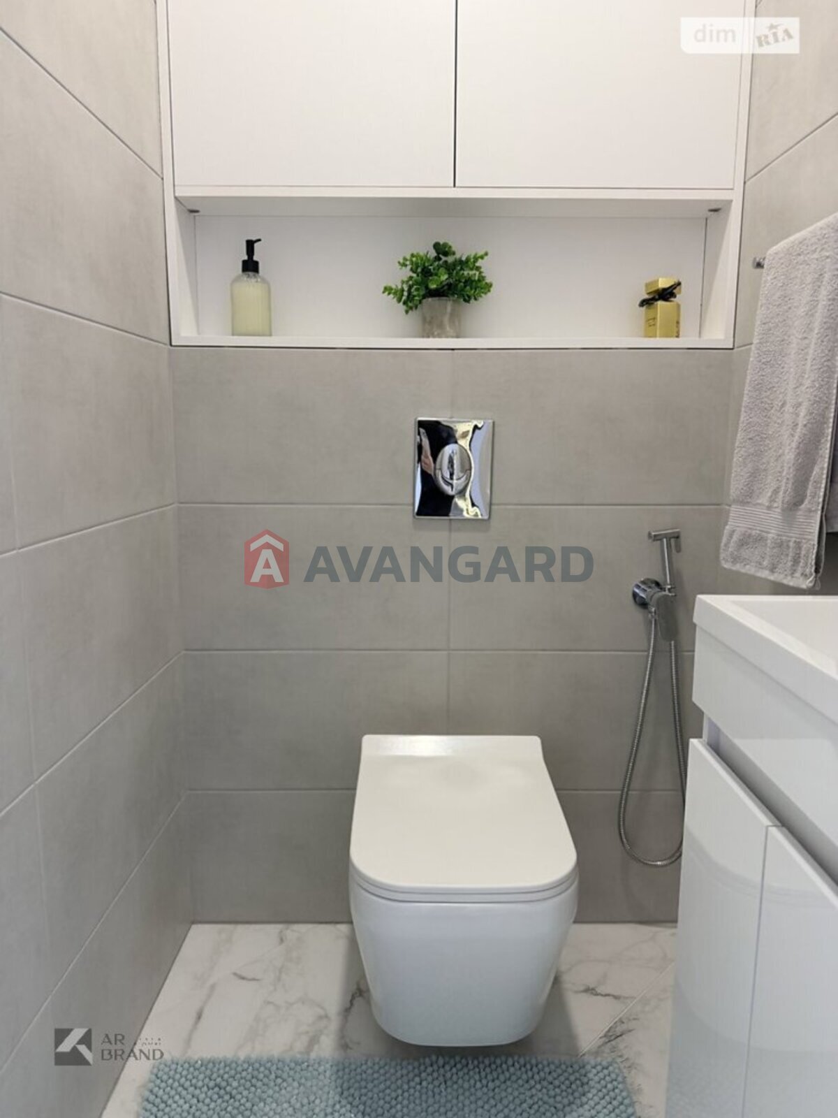 2 ��. ��������, 73/43/12 ��. �., 15/16 ������ ���� 25