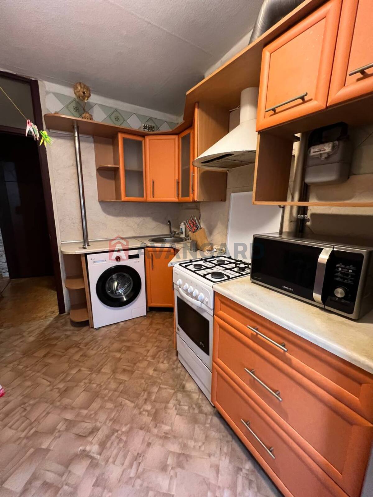 2 ��. ��������, 47,5/27,7/7,3 ��. �., 2/9 ������ ���� 12