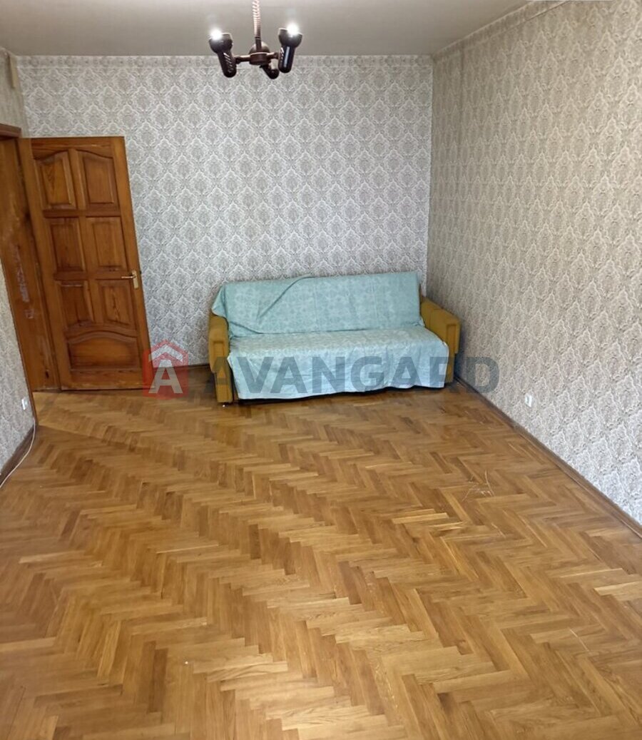 3 ����. ��������, 86/48/9 ��. �., 6/18 ���� ���� 19