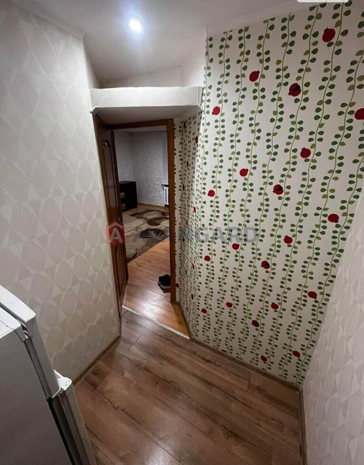 1 ��. ��������, 23/14/4 ��. �., 1/9 ������ ���� 5