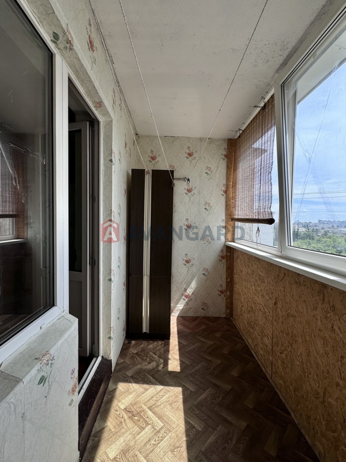 1 ��. ��������, 40/18/8 ��. �., 11/17 ������ ���� 10