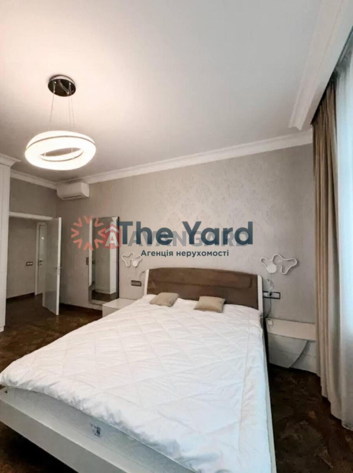 2 ��. ��������, 118/63/28 ��. �., 15/29 ������ ���� 7