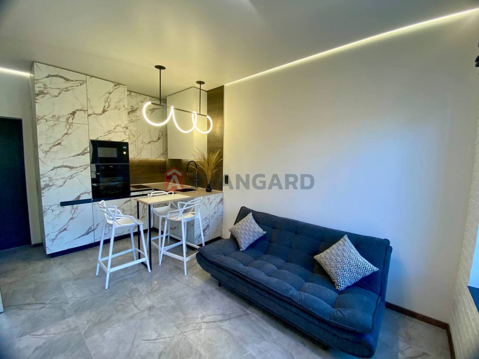 1 ��. ��������, 29.6/26.2/3.4 ��. �., 7/8 ������ ���� 7