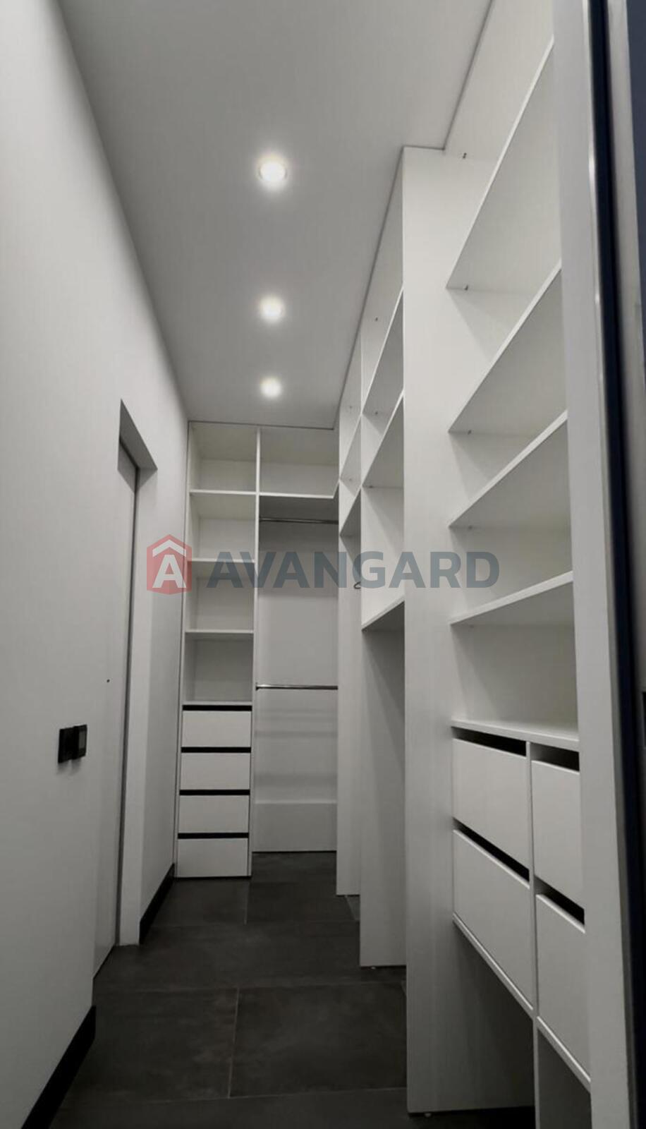 1 ����. ��������, 40/-/12 ��. �., 12/16 ���� ���� 14