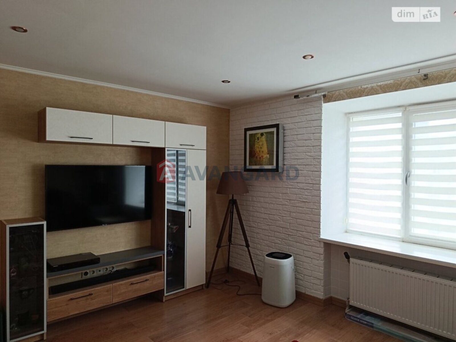 1 ��. ��������, 50/20/10 ��. �., 9/9 ������ ���� 13