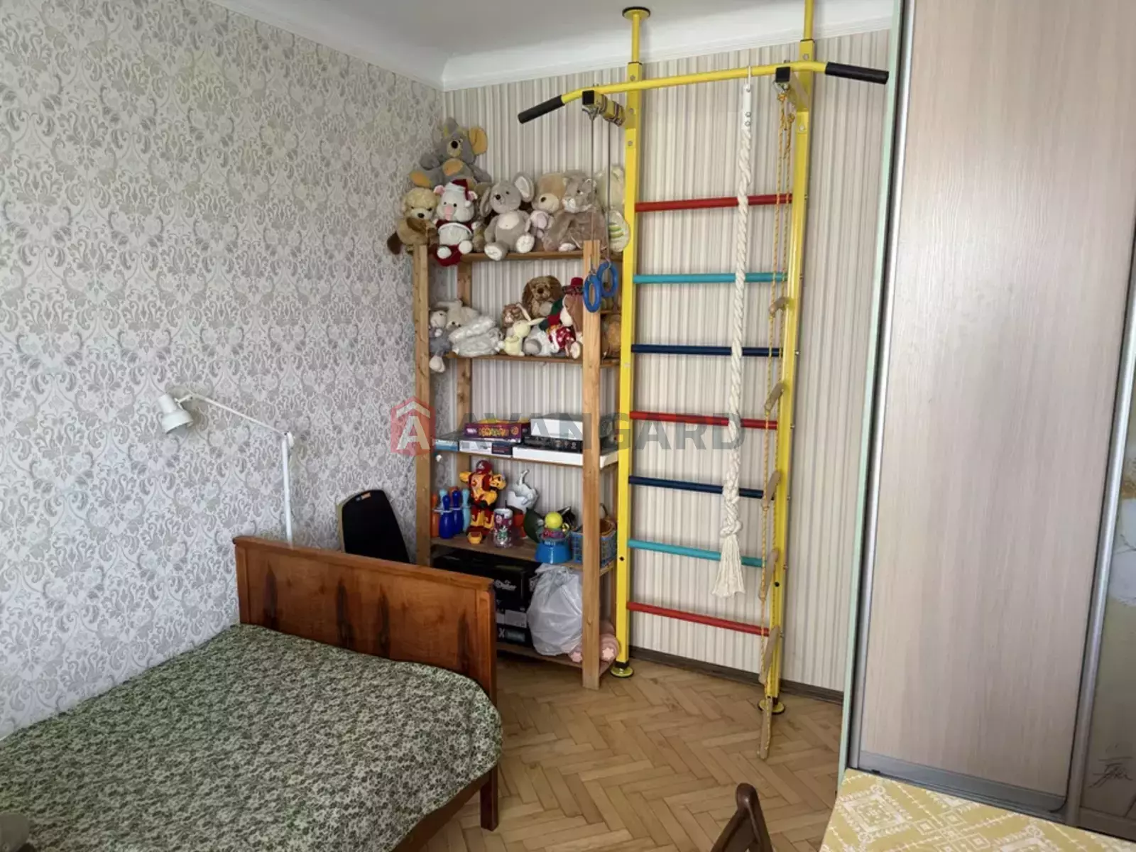 4 . , 80.7/-/8.4 . ., 5/9   5