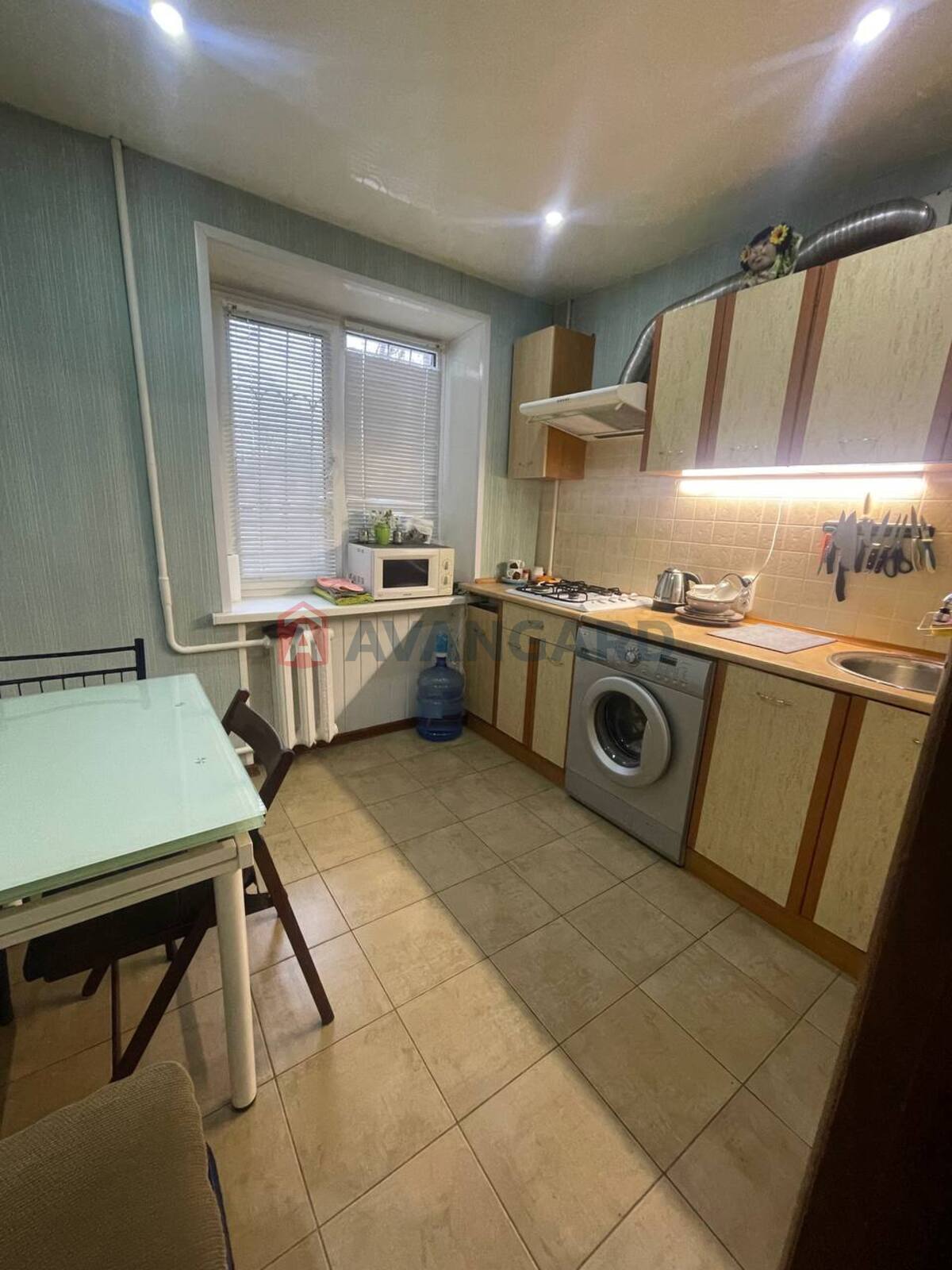 1 ��. ��������, 32/-/6 ��. �., 2/5 ������ ���� 3