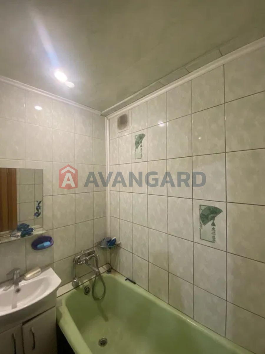 2 ����. ��������, 43/-/7 ��. �., 4/5 ���� ���� 4