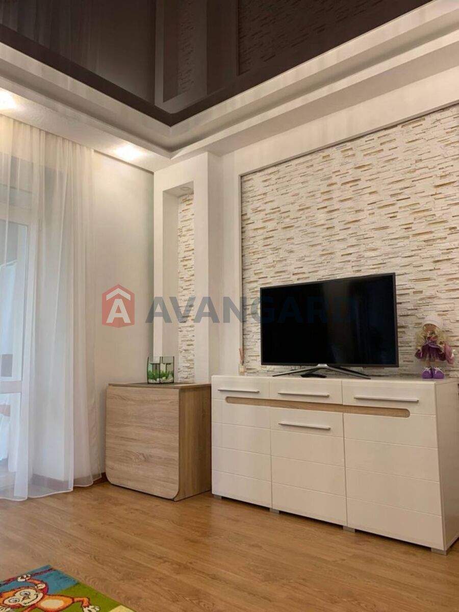 3 ��. ��������, 62/-/7 ��. �., 3/3 ������ ���� 17