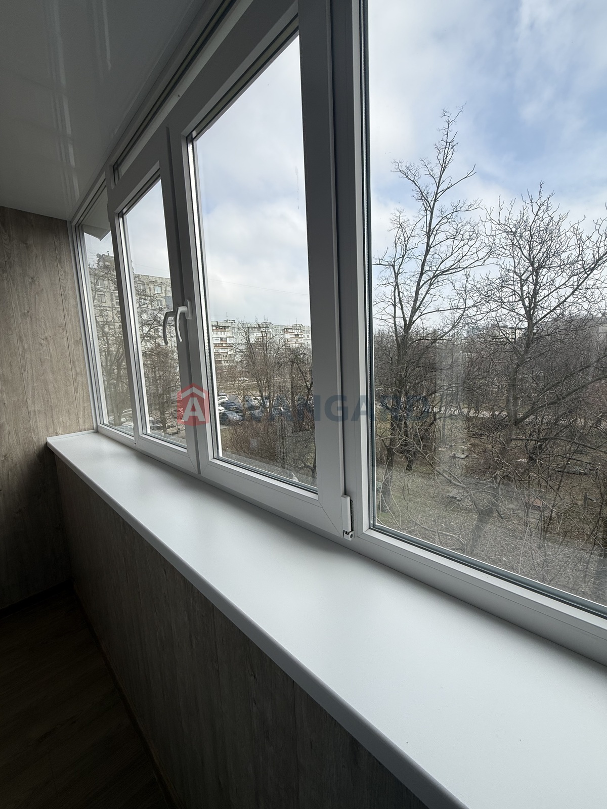 2 ��. ��������, 48/30/8 ��. �., 3/9 ������ ���� 12