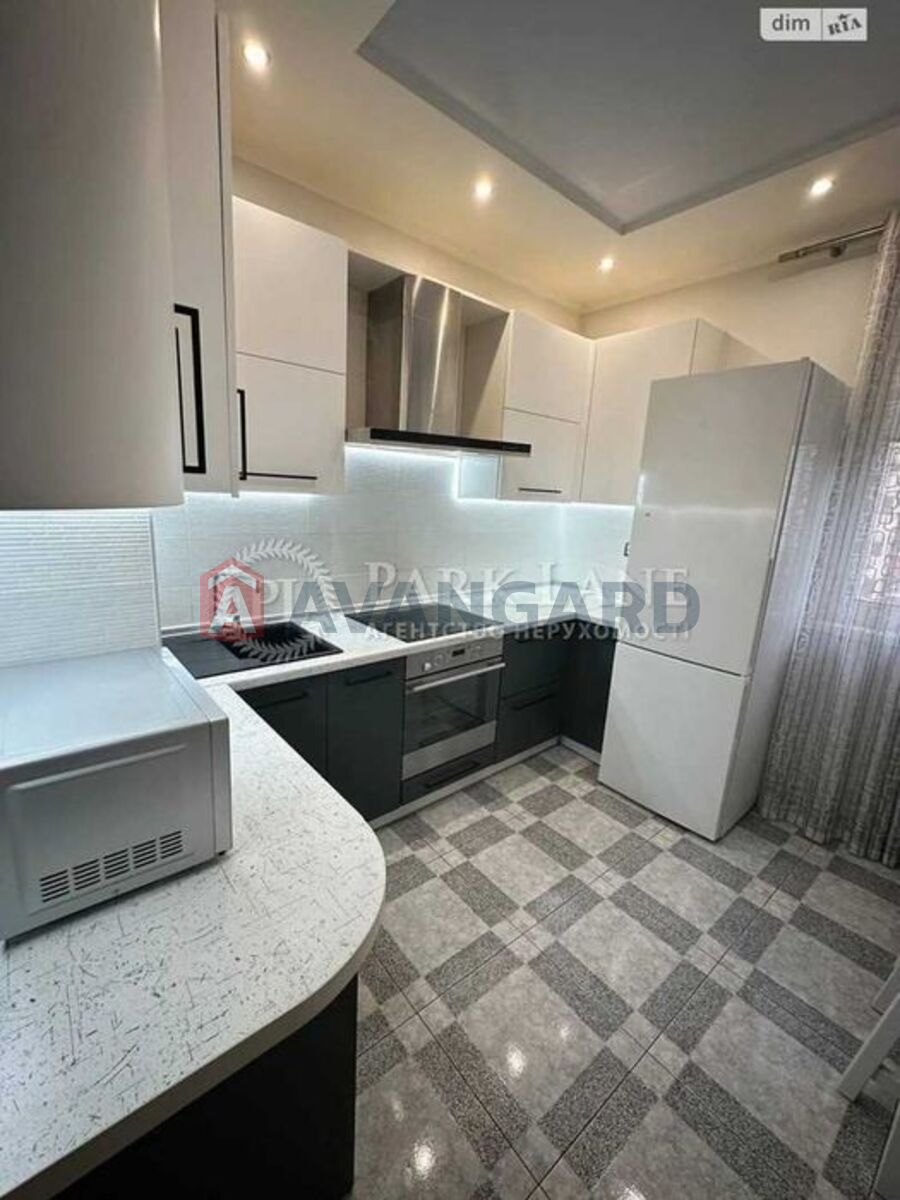 1 ��. ��������, 78/-/11 ��. �., 7/18 ������ ���� 10