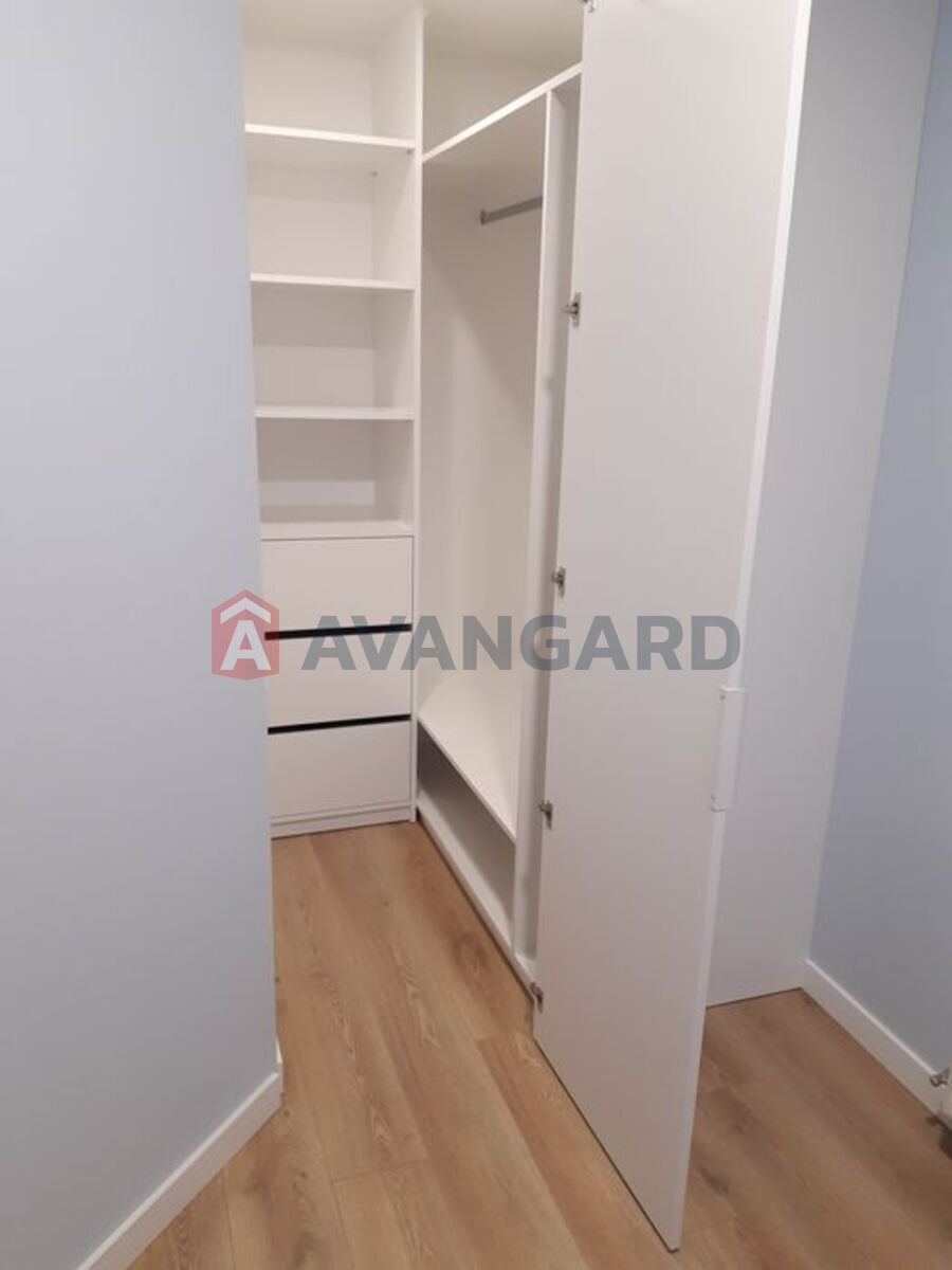 1 ��. ��������, 38/-/15 ��. �., 6/10 ������ ���� 13