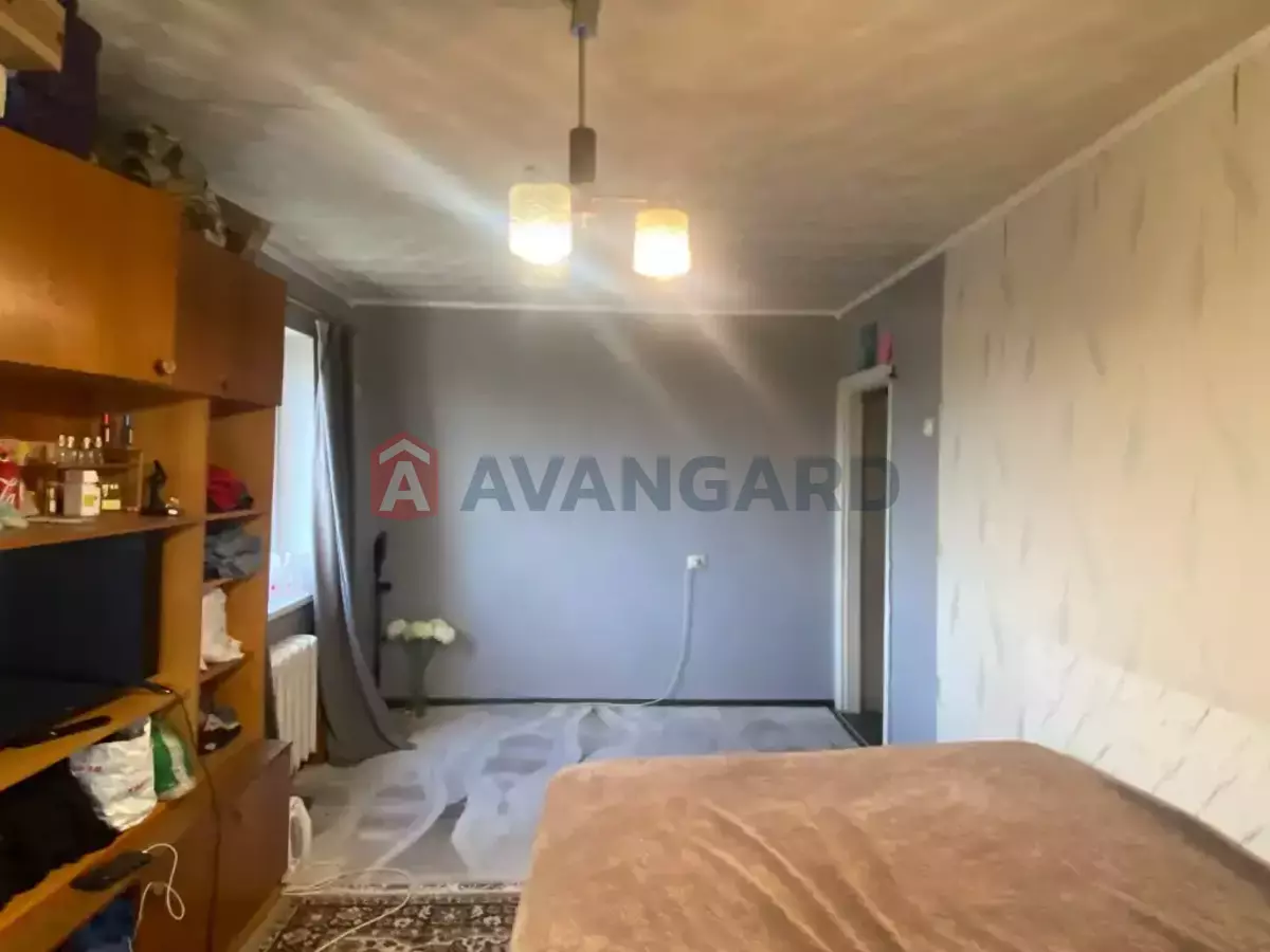 2 ��. ��������, 43/-/5 ��. �., 5/5 ������ ���� 6