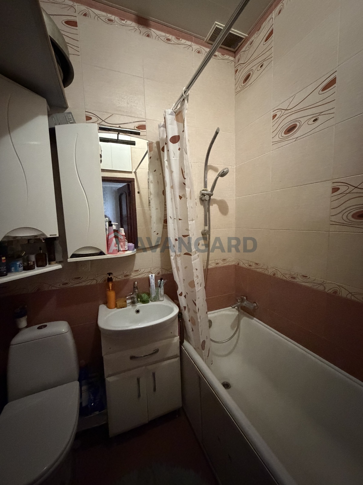 2 ��. ��������, 50,5/27,8/6,3 ��. �., 3/3 ������ ���� 11