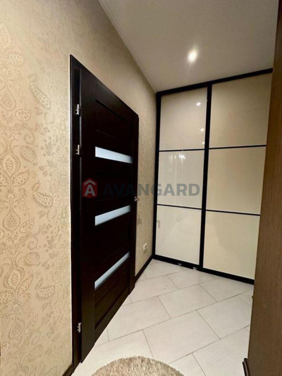 1 ��. ��������, 43/-/14 ��. �., 6/19 ������ ���� 2