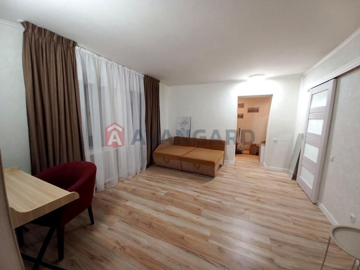 1 . , 36.4 / 17.6 / 8 ? . ., 10/18   1