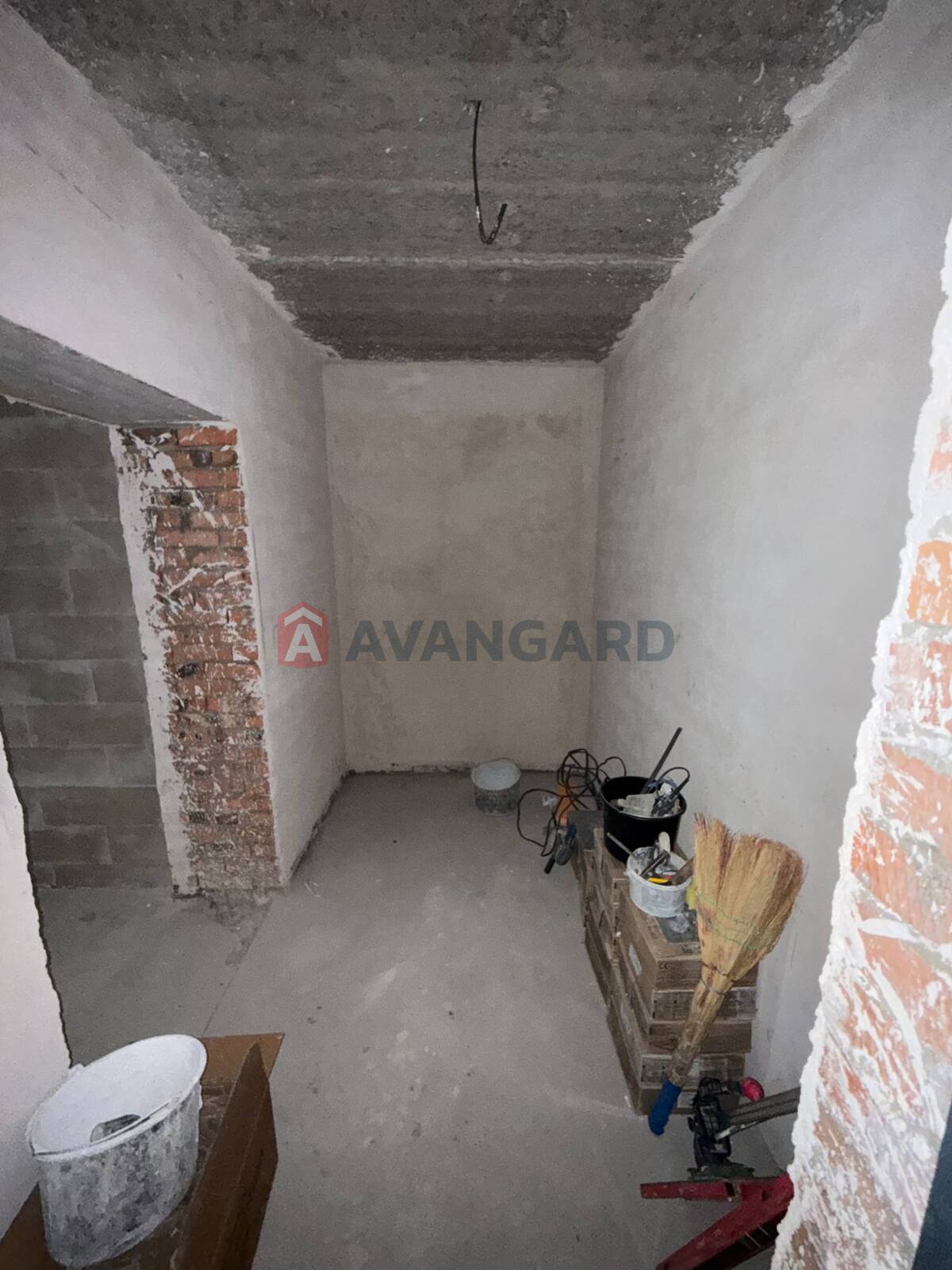 2 ����. ��������, 69/-/17 ��. �., 6/10 ���� ���� 6