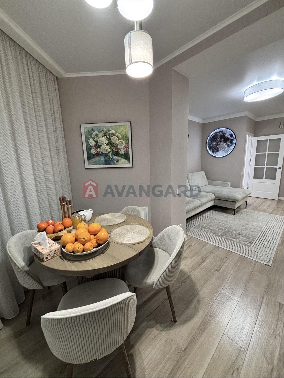 2 ��. ��������, 68/37/26 ��. �., 3/10 ������ ���� 6