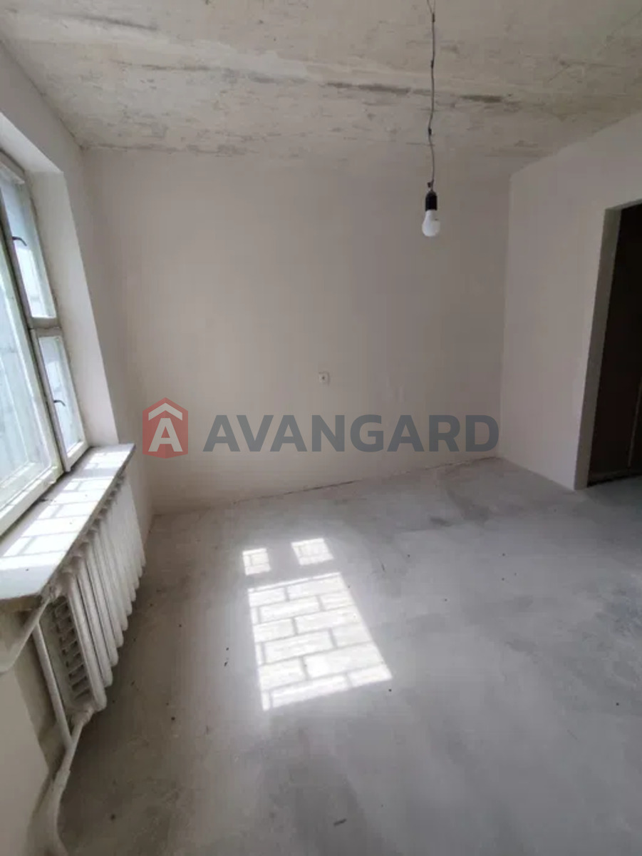 3 ��. ��������, 65/-/8 ��. �., 2/9 ������ ���� 14