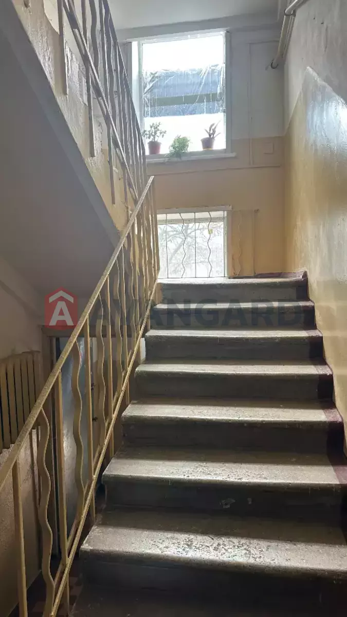 2 ��. ��������, 46/-/6 ��. �., 1/3 ������ ���� 9