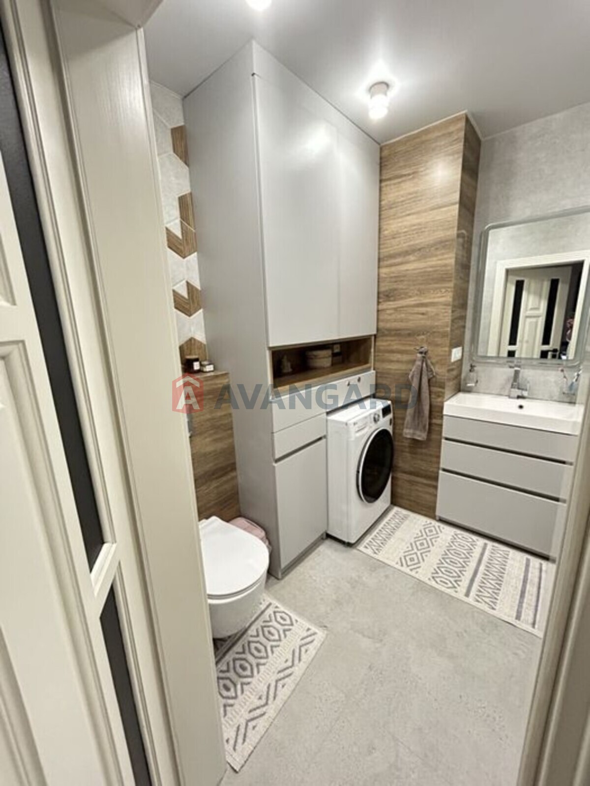 3 ��. ��������, 70/-/25 ��. �., 5/8 ������ ���� 5