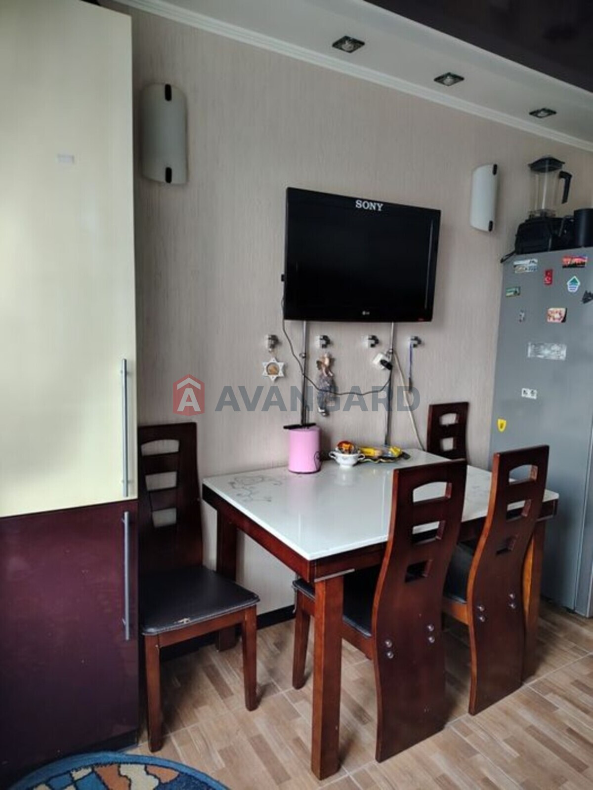 4 ��. ��������, 88/-/16 ��. �., 6/9 ������ ���� 21