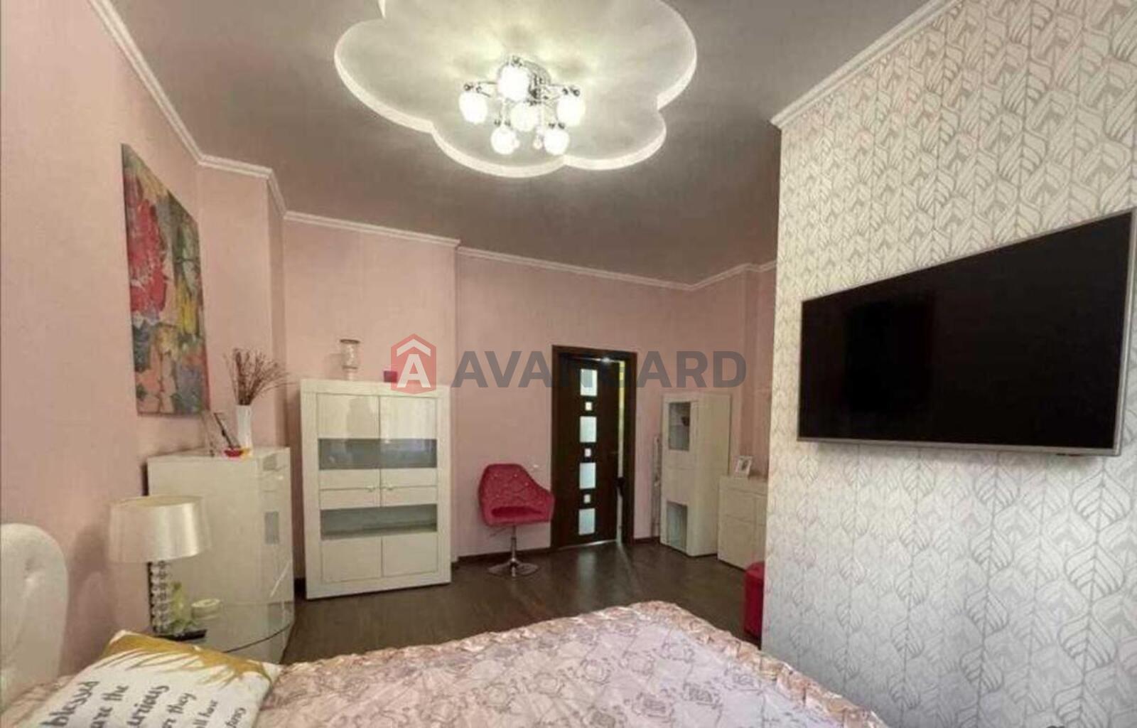 3 ����. ��������, 107/-/12 ��. �., 4/14 ���� ���� 12