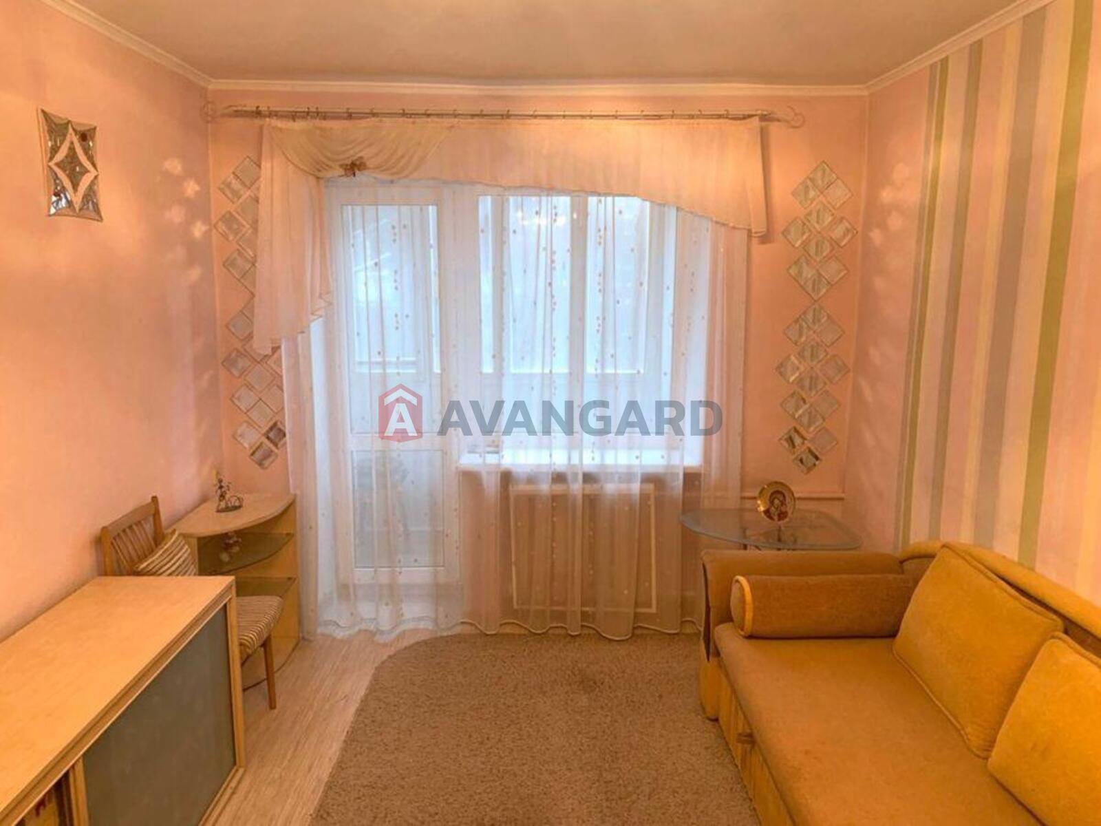 1 ��. ��������, 30/-/6 ��. �., 4/5 ������ ���� 4