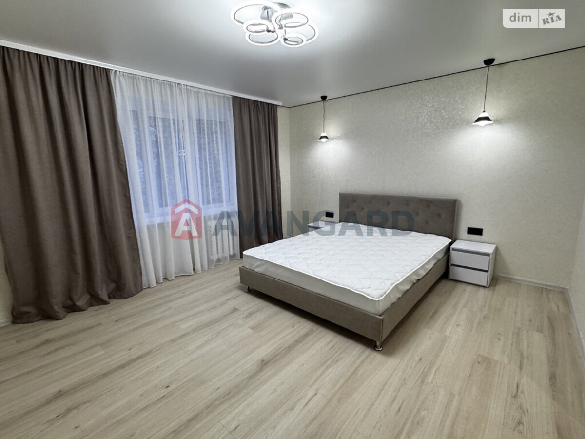 2 ��. ��������, 50/28/8 ��. �., 4/9 ������ ���� 20