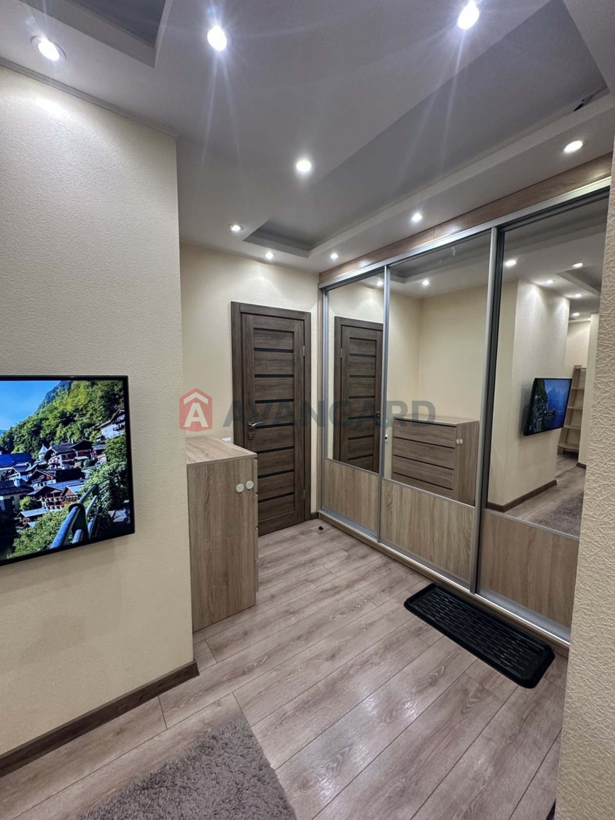 1 ��. ��������, 42/19/15 ��. �., 4/13 ������ ���� 8