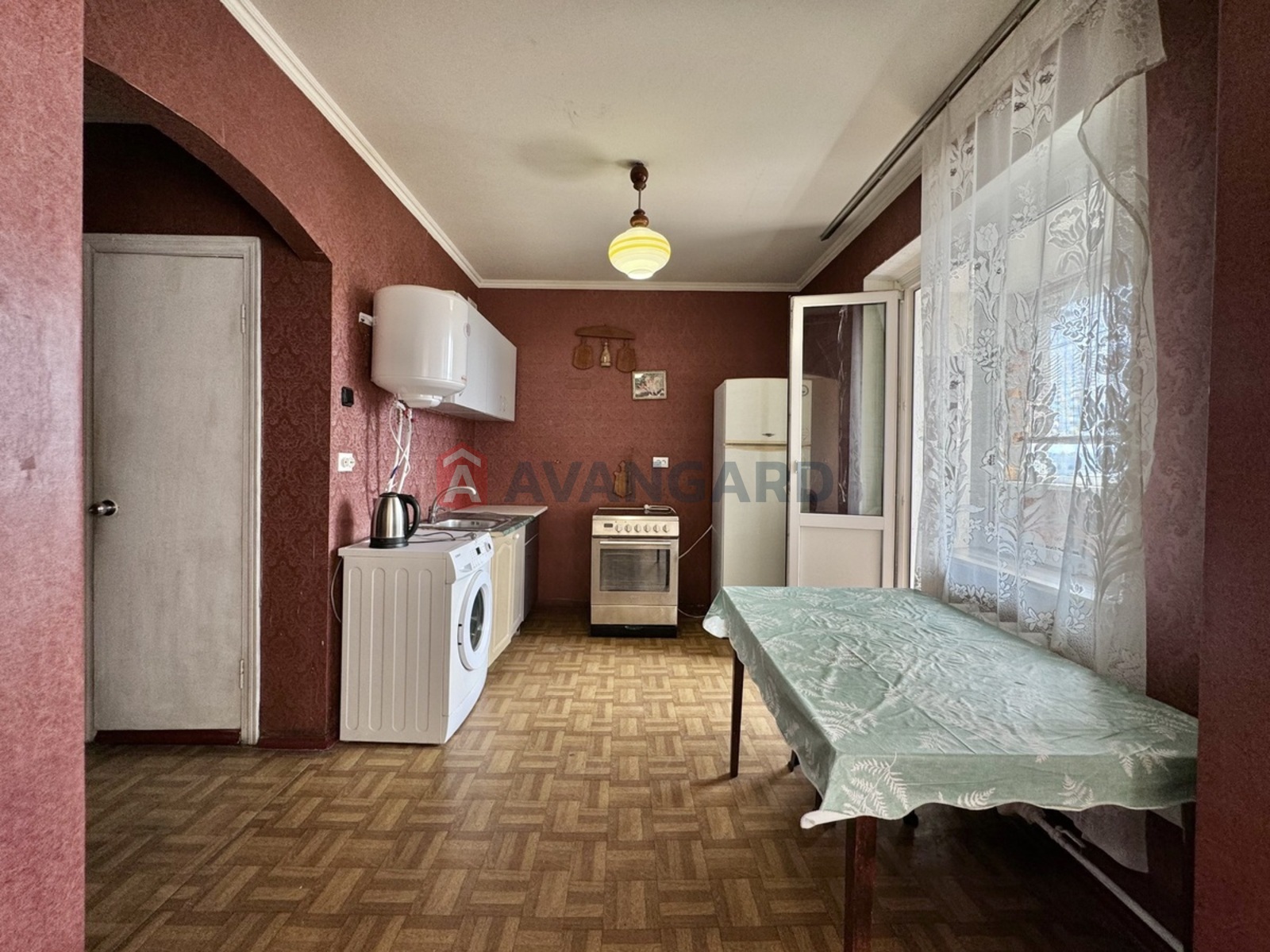 1 ��. ��������, 40/18/8 ��. �., 11/17 ������ ���� 4